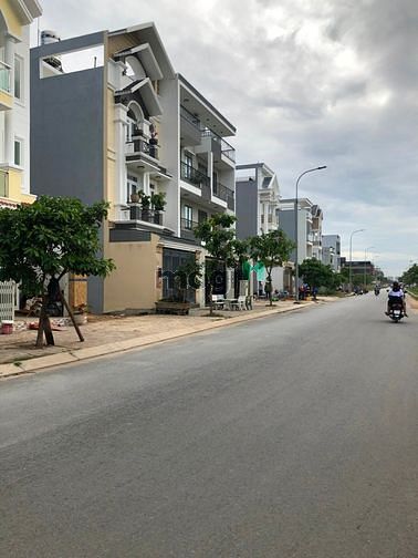 Hình ảnh Lô 96m2 KDC Tân Tạo giá chốt: 3ty3. Liền kề Aeon Mall Bình Tân