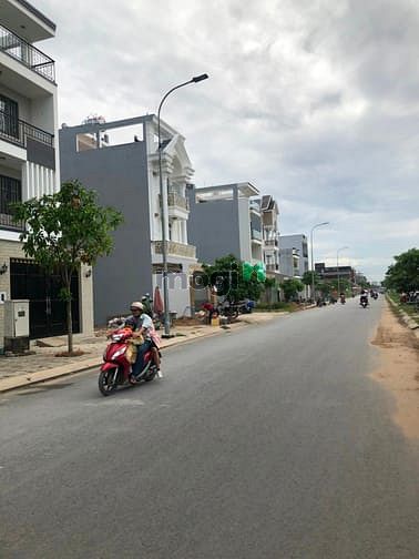Hình ảnh Lô 96m2 KDC Tân Tạo giá chốt: 3ty3. Liền kề Aeon Mall Bình Tân