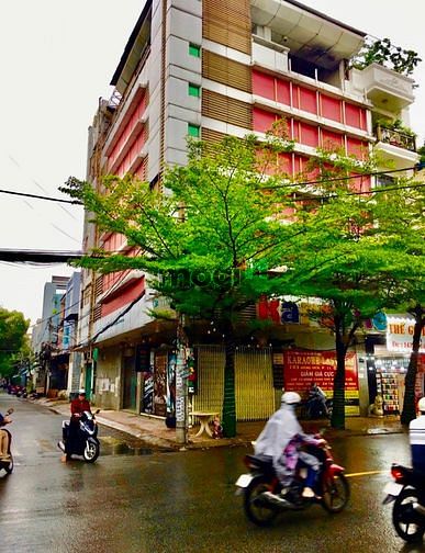 Hình ảnh THẬT hót Tòa nhà góc hai mặt tiền đường Đồng Đen quận Tân Bình.