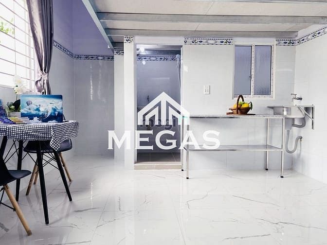 Hình ảnh Phòng mới tinh - ngay lạc long quân Tân Bình - 2tr4 đến 3tr6