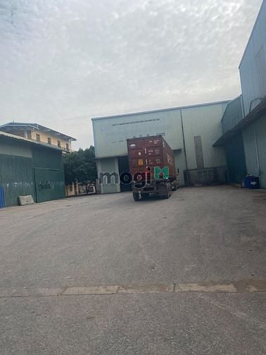 Hình ảnh Cho thuê kho Ngô Gia Tự 330m2 xe container vào tận kho