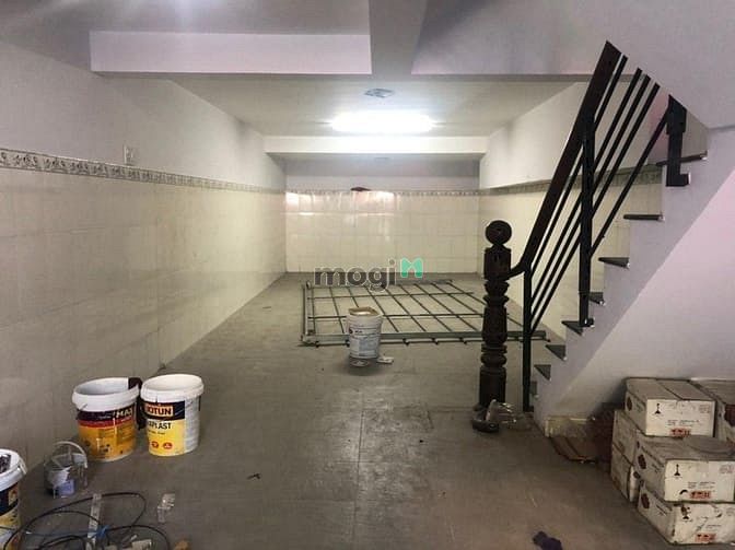 Hình ảnh Cho thuê nhà Hầm 2 lầu MT Bùi Tá Hán - Giá 30 triệu/tháng