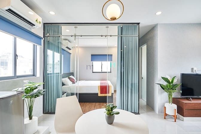 Hình ảnh 1-2 phòng ngủ ( NEW ) có cửa sổ ban công gần VinCom - Quận 1 - Quận 2