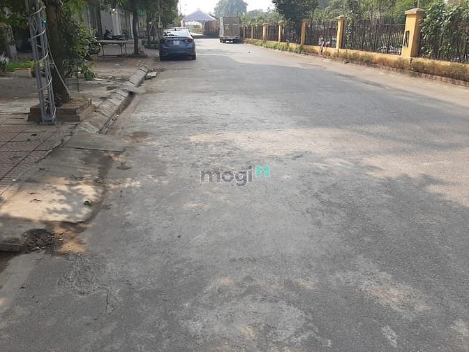 Hình ảnh Bán đất phân Lô phố Đặng Vũ Hỷ, Long Biên, dt 70m, mt 4.6m, giá 4,1 tỷ