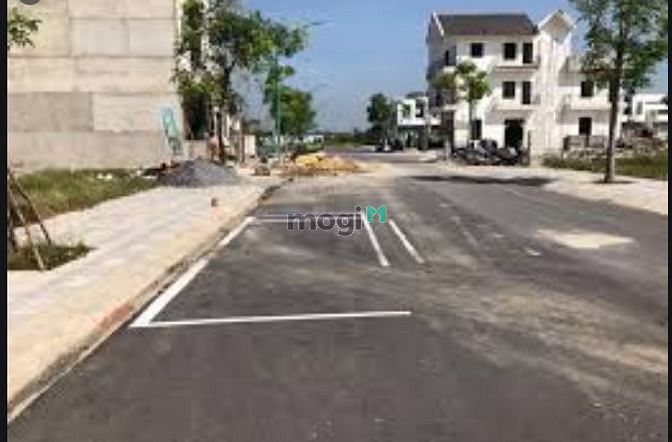Hình ảnh bán gấp lô đất 100m2 MT đường Lê Ngưng-p Tân Tao A