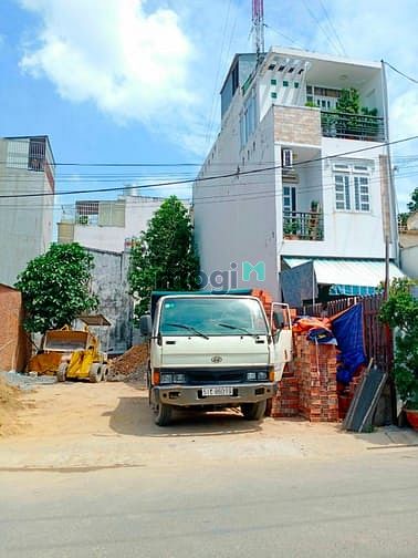 Hình ảnh Bán đất Mt đường HT 35  DT 4,2x20 giá 5,5 tỷ
