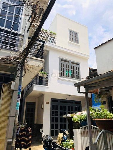 Hình ảnh Nhà nguyên căn 1 trệt 2 lầu, 2 ban công