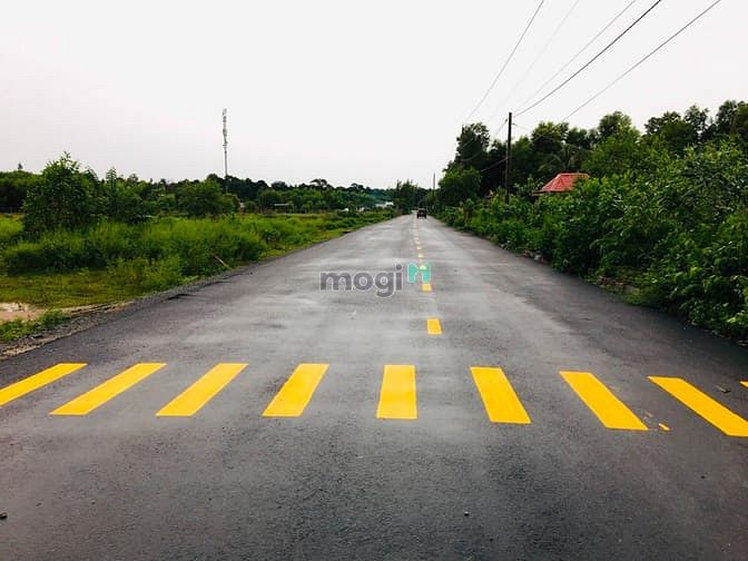 Hình ảnh Bán Đất gần chợ đêm và biển Hồ Tràm,SHR,XD tự do.