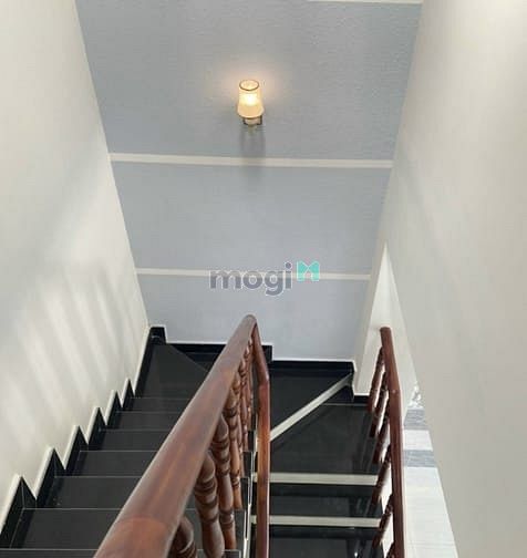 Hình ảnh Cho thuê nhà nguyên căn mới xây 1025b Cách Mạng Tháng 8