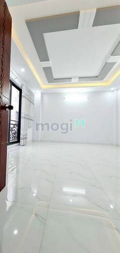 Hình ảnh Cho thuê nhà nguyên căn mới xây 1025b Cách Mạng Tháng 8