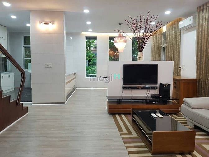 Hình ảnh Cho thuê gấp biệt thự Nam Thiên giá tốt