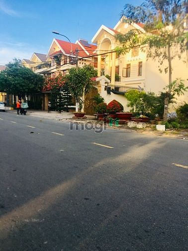 Hình ảnh Cần sang nhanh nền đất 200m2, Tên Lửa , đường lộ lớn gần Siêu Thị Nhật