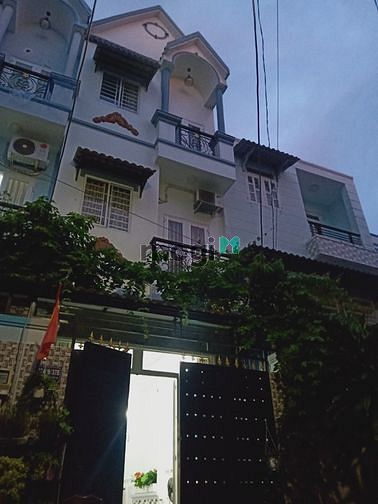 Hình ảnh Nhà 2 lầu kế chợ Bình Thành( Bình Tân ) ,đường 1 sẹc ,7m thông
