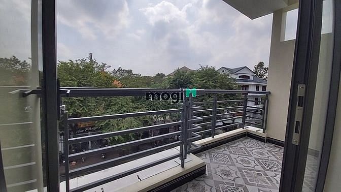 Hình ảnh Phòng mới tinh sẵn máy lạnh gần Vincom Thủ Đức