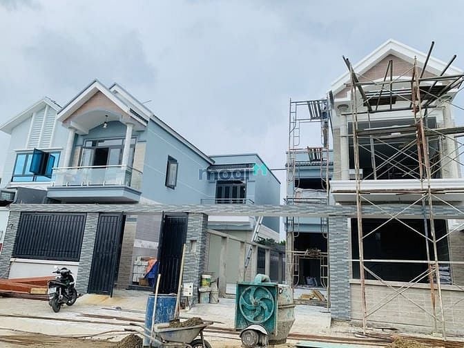 Hình ảnh Bán lô đất biệt thự 200m2 MT Tỉnh Lộ 10 gần chợ Phú Lâm,sổ hồng riêng