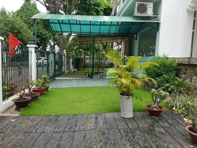 Hình ảnh Cho thuê biệt thự trung tâm Phú Mỹ Hưng quận 7