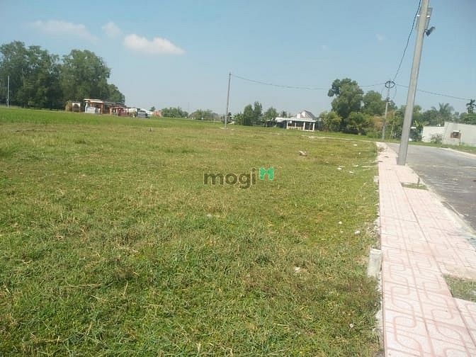 Hình ảnh Bán đất thổ cư, đường xe hơi, trung tâm Thị trấn Đức Hòa, Long An