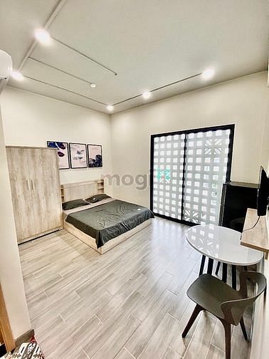 Hình ảnh CH32m2, fullNT cao cấp, Trần Quang Diệu, Quận 3. Ban công thoáng mát.