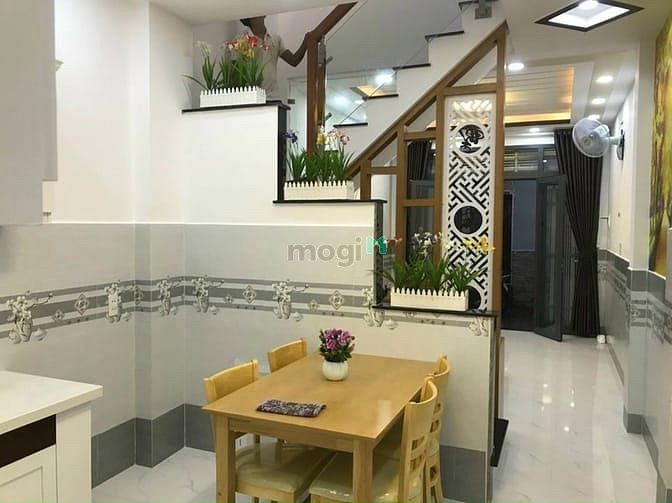 Hình ảnh Quận 1, hẻm 4m đường Nguyễn Cảnh Chân, 3 lầu đúc, 7,5 Tỷ TL.