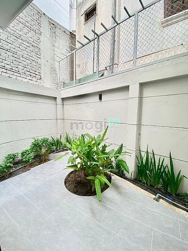 Hình ảnh 🍁 Phòng mới xây mới leng keng có cửa sổ lớn, balcony, sân thượng 🌈