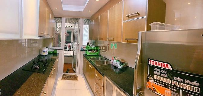 Hình ảnh Cho thuê CC Sky Center, Phổ Quang, DT 100m2, 3PN, nội thất đầy đủ.
