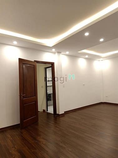 Hình ảnh Xã Đàn, Sát mặt phố, ngõ thông, nội thất đẹp, 50mx 5T