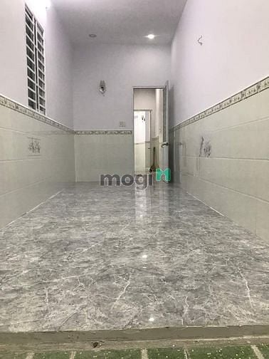 Hình ảnh Nhà đẹp 3 phòng có phòng dưới đất,gần chợ trượng học