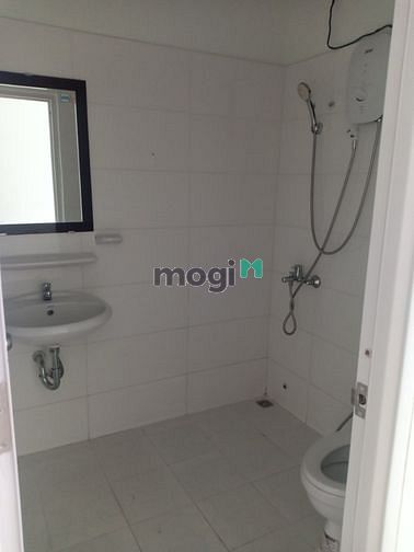 Hình ảnh C/h Topaz City, Q8, 70m2, 2pn, nhà trống có rèm - 8tr