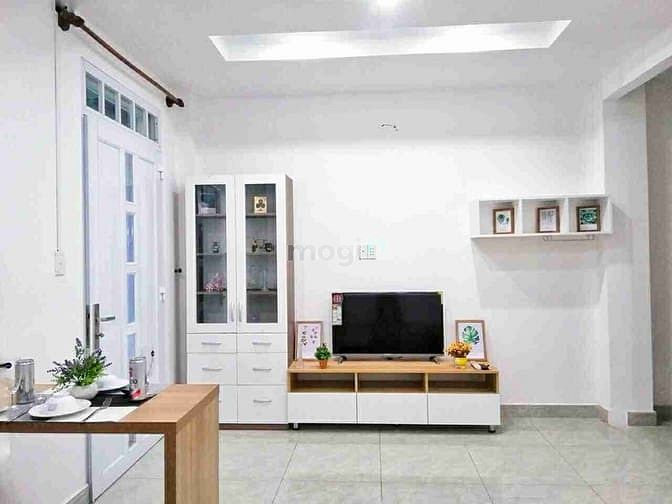 Hình ảnh Chung cư 1 Phòng ngủ 45m2 Full_ban công_ sau Vincom Trần Trọng Cung