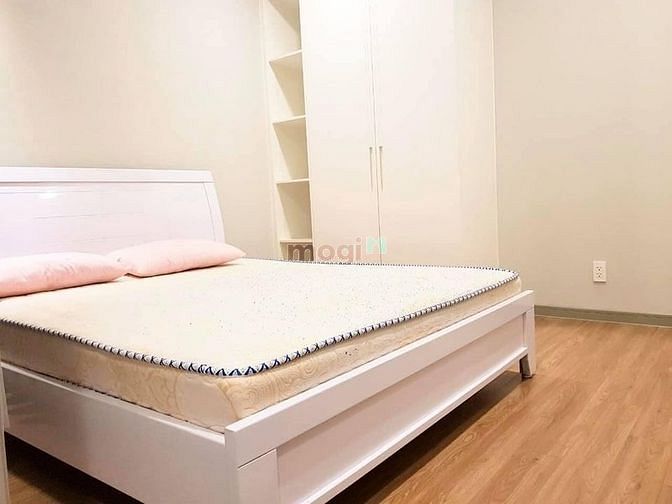 Hình ảnh ✔ Cho thuê CHCC THE GOLD VIEW 80m 2pn 2wc - nội thất đầy đủ