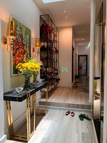 Hình ảnh Nhà bán MT đường Mạc Đỉnh Chi, Quận 1.