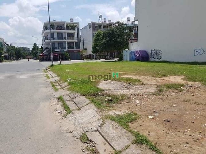 Hình ảnh Bán gấp lô đất biệt thự đối diện Aeon Bình Tân,DT 160m2 đang cho thuê
