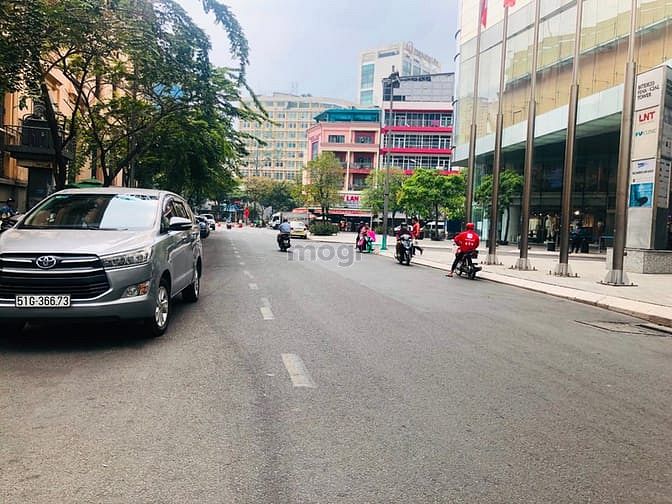 Hình ảnh Bán nhà mặt phố phường Bến Nghé Quận 1- 5 tầng- 53m2.