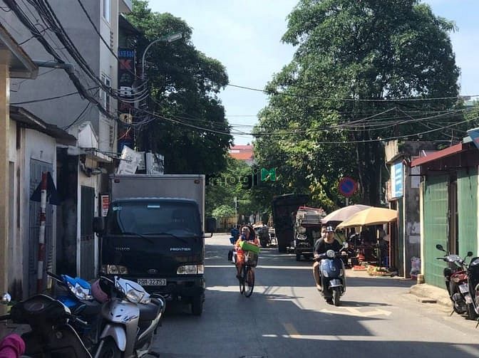 Hình ảnh Đất Long Biên. Ngõ Thông - Gara Ô Tô - Gần Chợ,DT 59m2 x4.2m nhỉnh 1tỷ