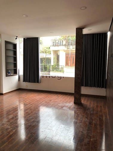 Hình ảnh Cho thuê nhà đường Lê Văn Sỹ, quận Tân Bình, 4.7*32, trệt 3l.