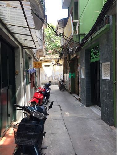 Hình ảnh Cần bán mảnh đất siêu đẹp 269 lạc long quân 45m2, mt 5m vuông vắn
