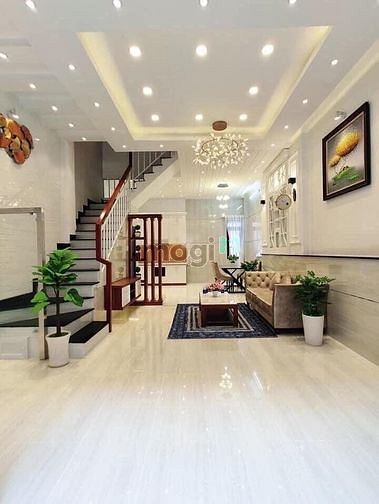 Hình ảnh Bán Nhà Hẻm Đất Thánh DT: 8 m x 15 m  DTCN: 115 m2