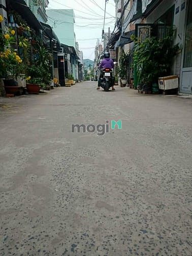 Hình ảnh Bán nhà mới Tân Bình 69m2 HXH chỉ 3 tỷ 5 siêu rẻ.