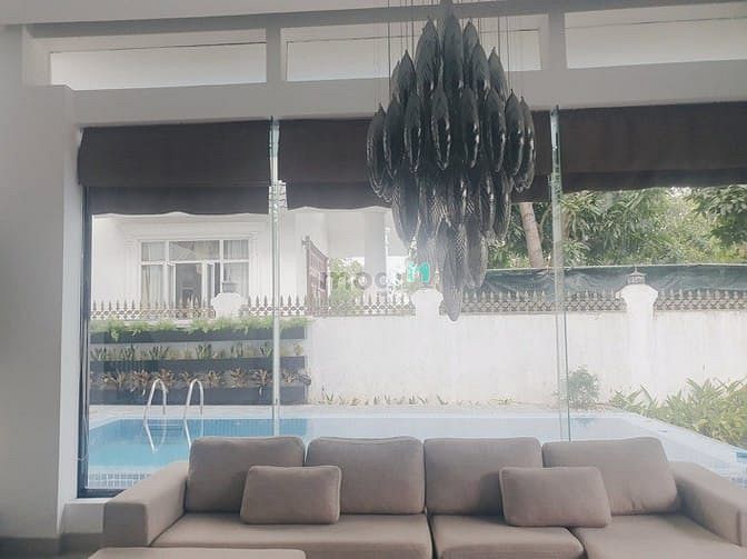 Hình ảnh Biệt thự hồ bơi Đảo Xanh 4PN - B327