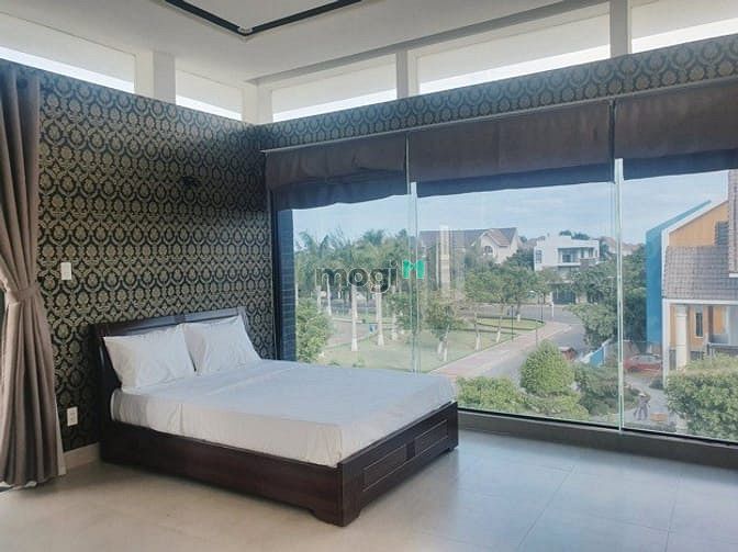 Hình ảnh Biệt thự hồ bơi Đảo Xanh 4PN - B327