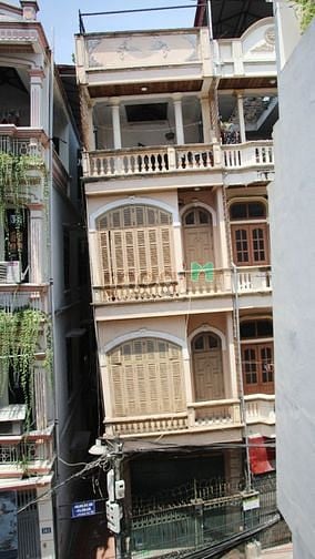 Hình ảnh Cho thuê vị trí vàng, MT Lý Tự Trọng, Chợ Bến Thành, Q. 1