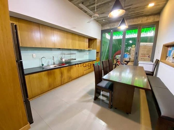 Hình ảnh Cho thuê nhà phố đầy đủ nội thất - Style hiện đại, không gian mở