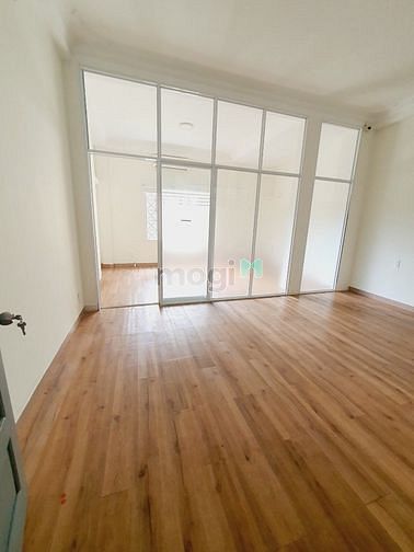 Hình ảnh Cho thuê nhà 400C Lê Văn Sỹ, P14, Quận 3