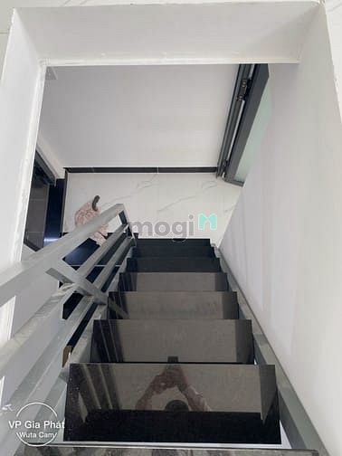 Hình ảnh Chỉ cần 3,2 tỷ có ngay nhà đẹp HXH Lạc Long Quân Q11. Giá cực tốt.