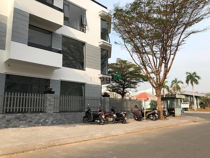 Hình ảnh LÔ GÓC DUY NHẤT !!!  - Lô Đất khu dân cư Gia Hoà - Phước Long B, Q9