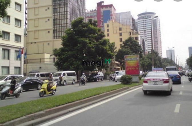 Hình ảnh Cho thuê nhà mặt phố Láng Hạ 80 m2