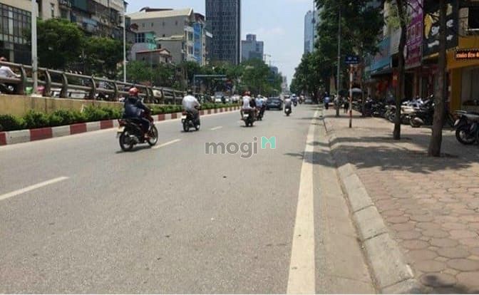 Hình ảnh Cho thuê nhà mặt phố Láng Hạ 80 m2
