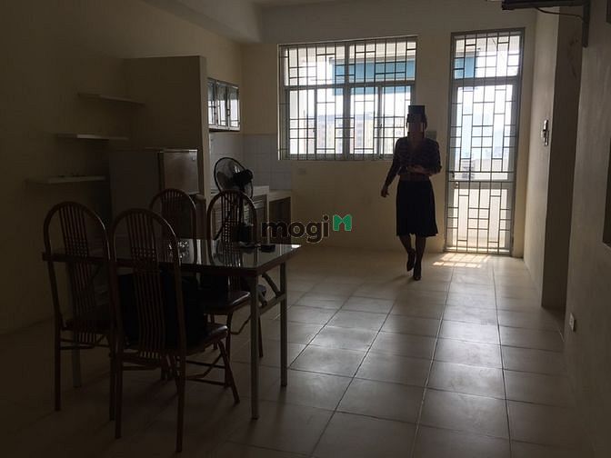 Hình ảnh Cần cho thuê chung cư Trần đăng ninh 66m2 chia 2 ngủ đồ cơ bản về ở