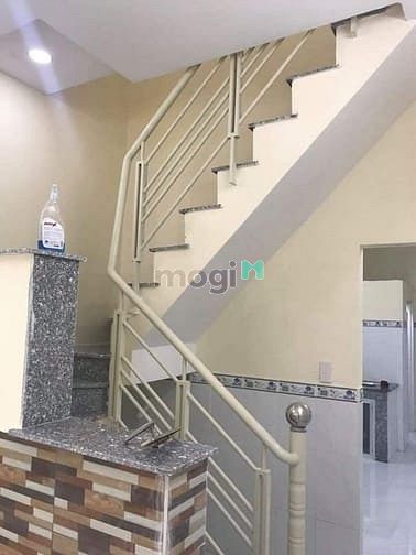 Hình ảnh 1 trệt, 1 lầu dt 80m2 Lạc Long Quân- quận Tân Bình