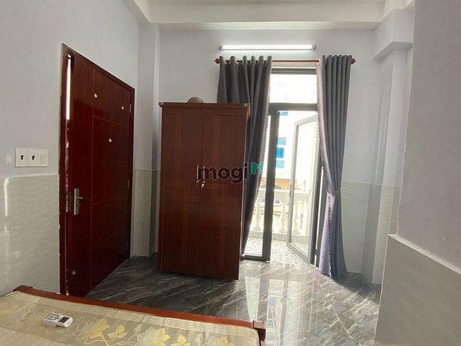Hình ảnh Ban công 3tr5 kế Vincom quận 7